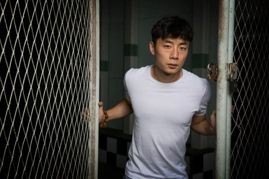 白丝美女床戏